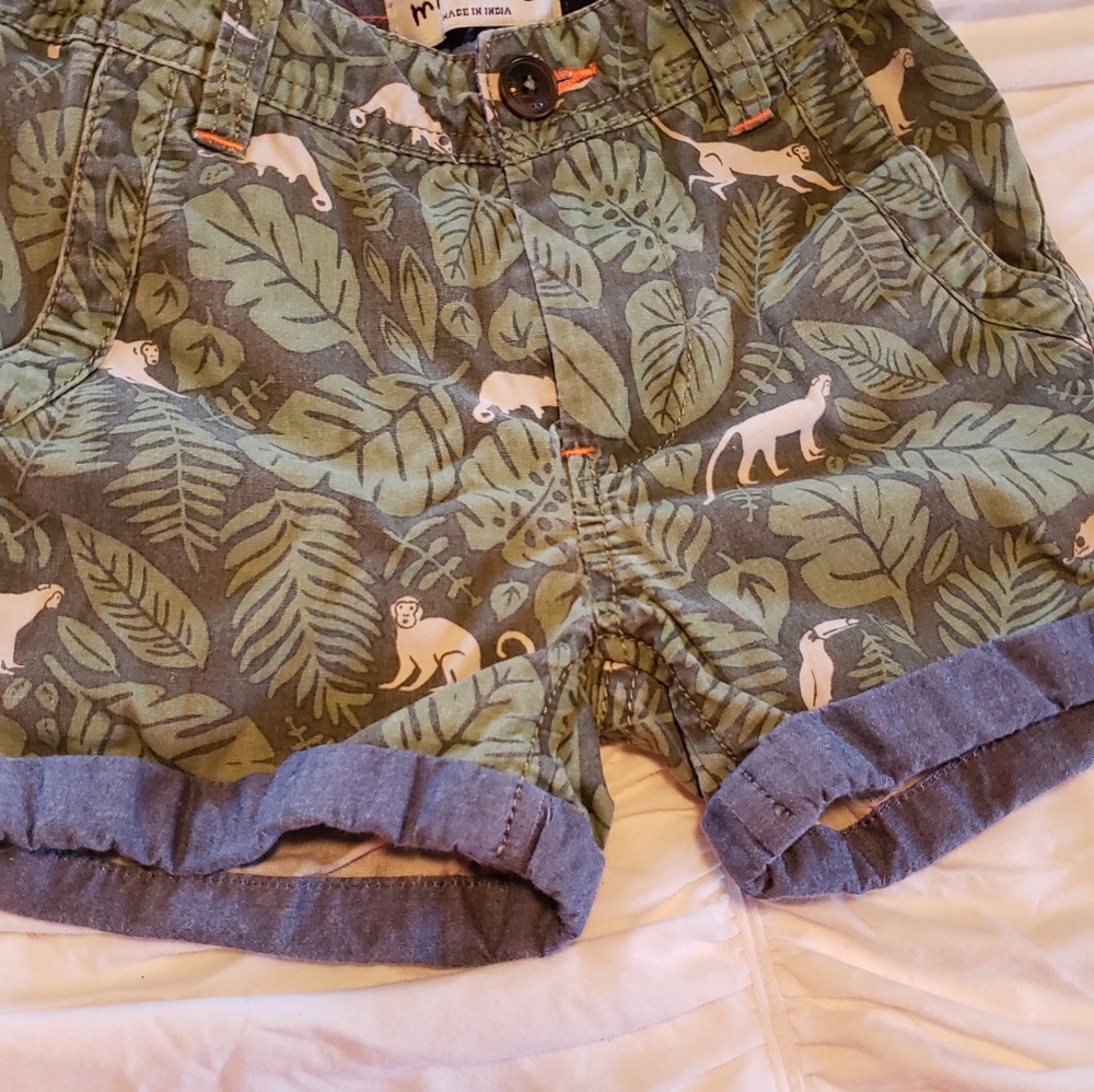 Mini Boden boys shorts